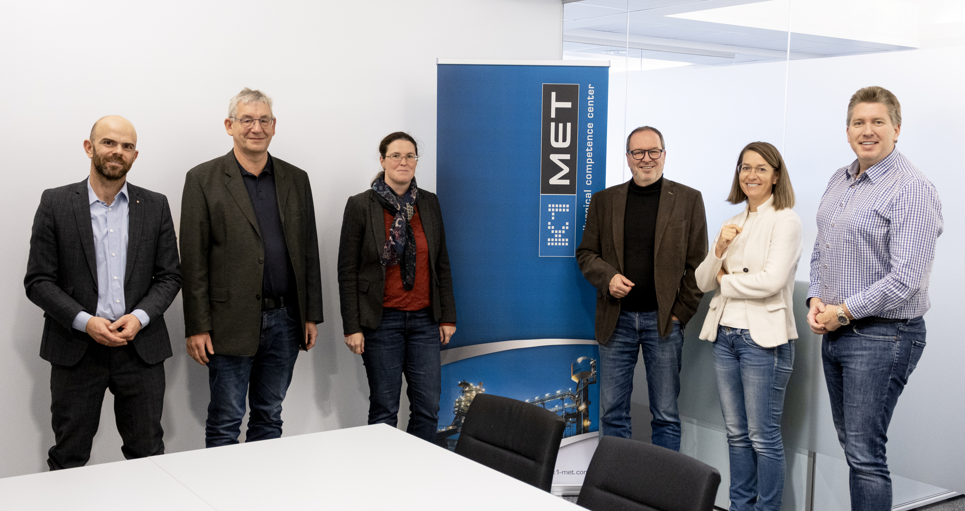 Foto von links nach rechts: Markus Scharner, Klaus Bernhard und Reingard Peyrl (OÖ Zukunftsakademie); Thomas Bürgler, Irmela Kofler und Gerold Huemer (K1-MET)